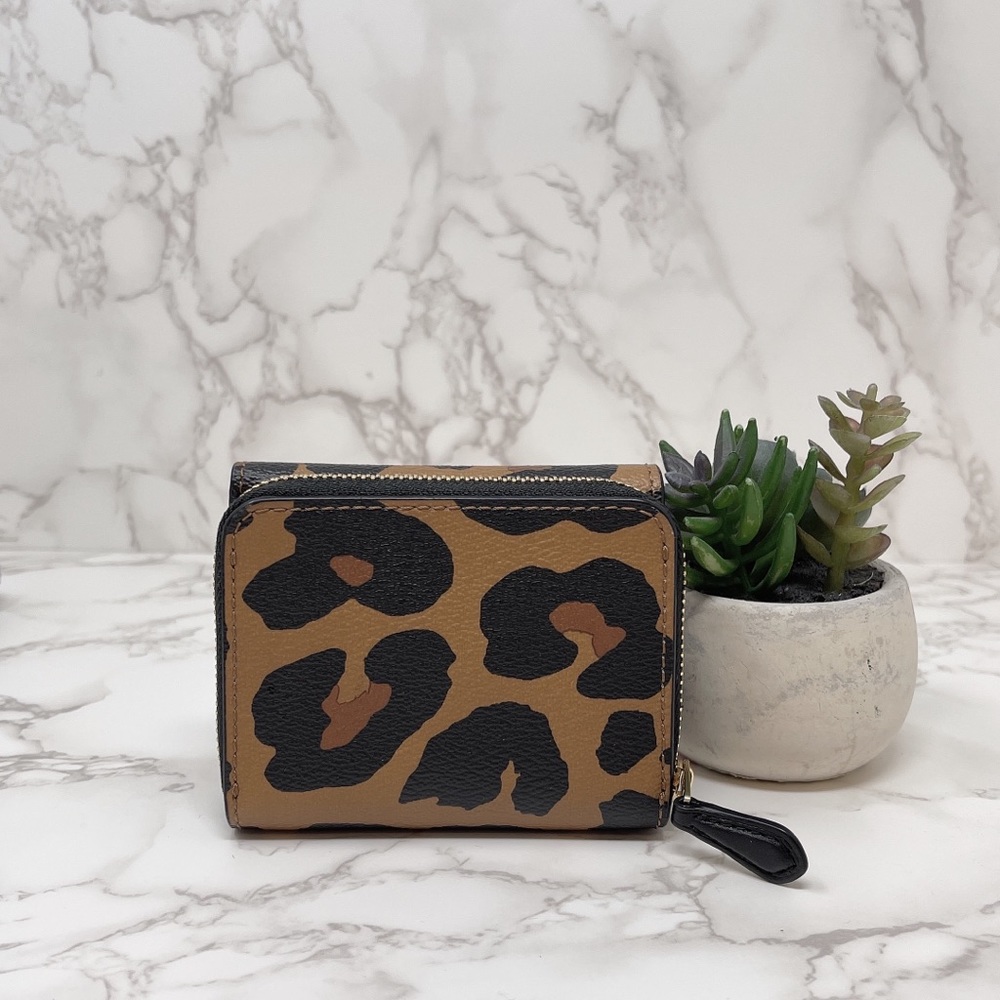 Coach Leopard Wallet - Picture 2 of 9